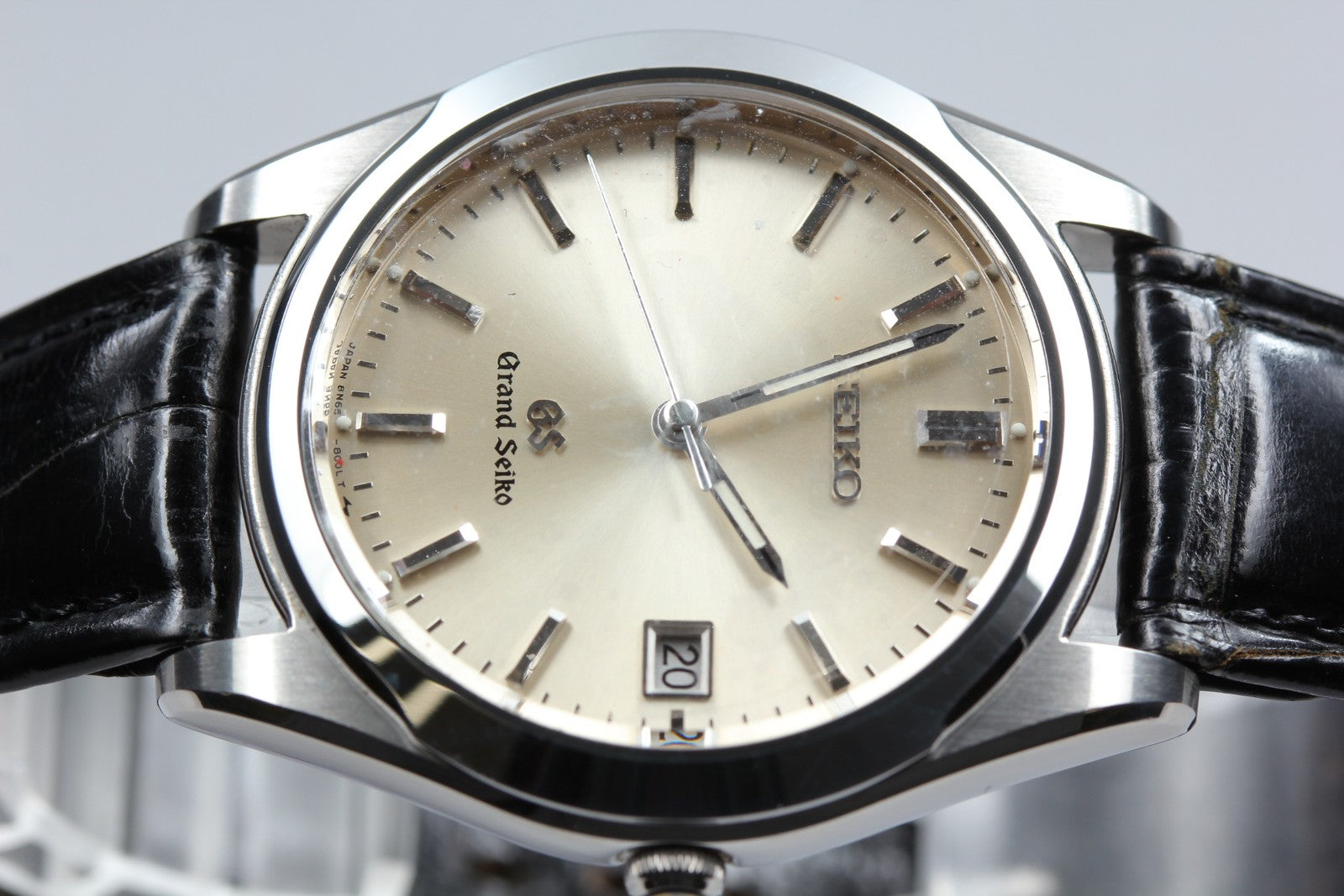Vintage SEIKO Grand Seiko 8N65-8000 Quartz Men's Watch 36mm JAPAN Box