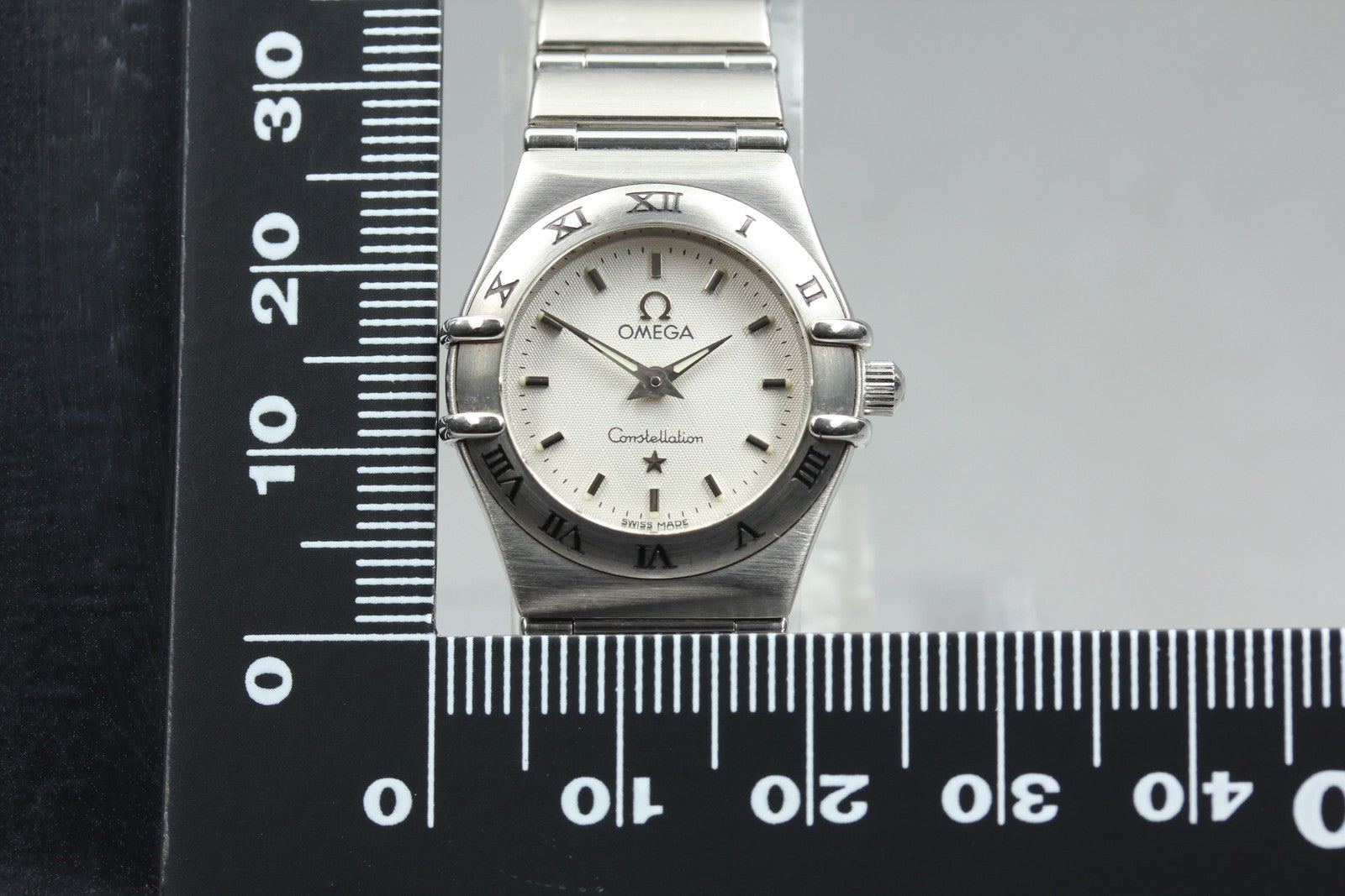 New Batt Vintage OMEGA Constellation Cal.1456 Quartz Silver Womens Watch 22mm JP