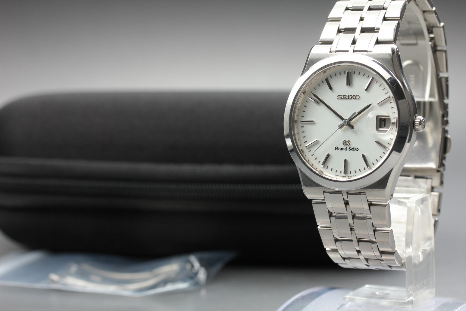 GRAND SEIKO 8N65-9010 GS 36mm Silver White Dial Date Quartz Men's Watch Vintage