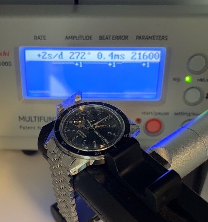 4898688