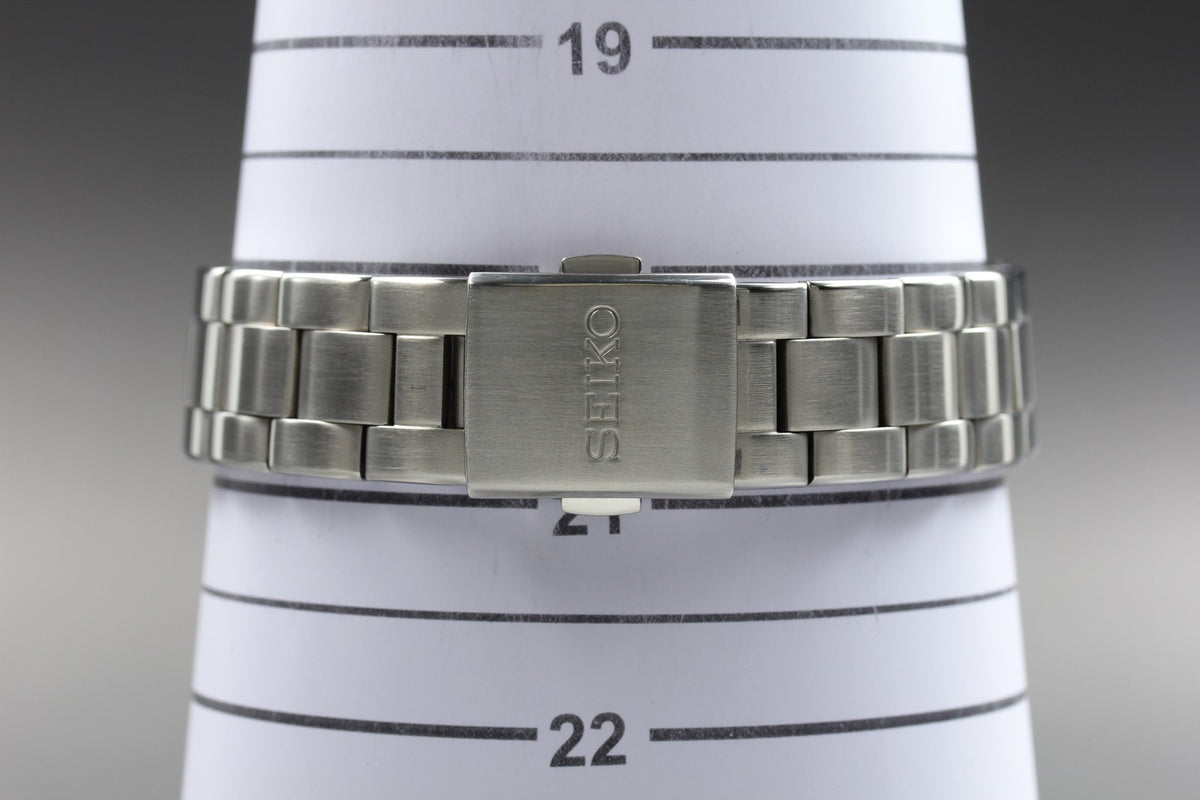 SEIKO Mechanical 6R15-00C1 Automatic White Dial Date Men's Watch 37mm From JAPAN