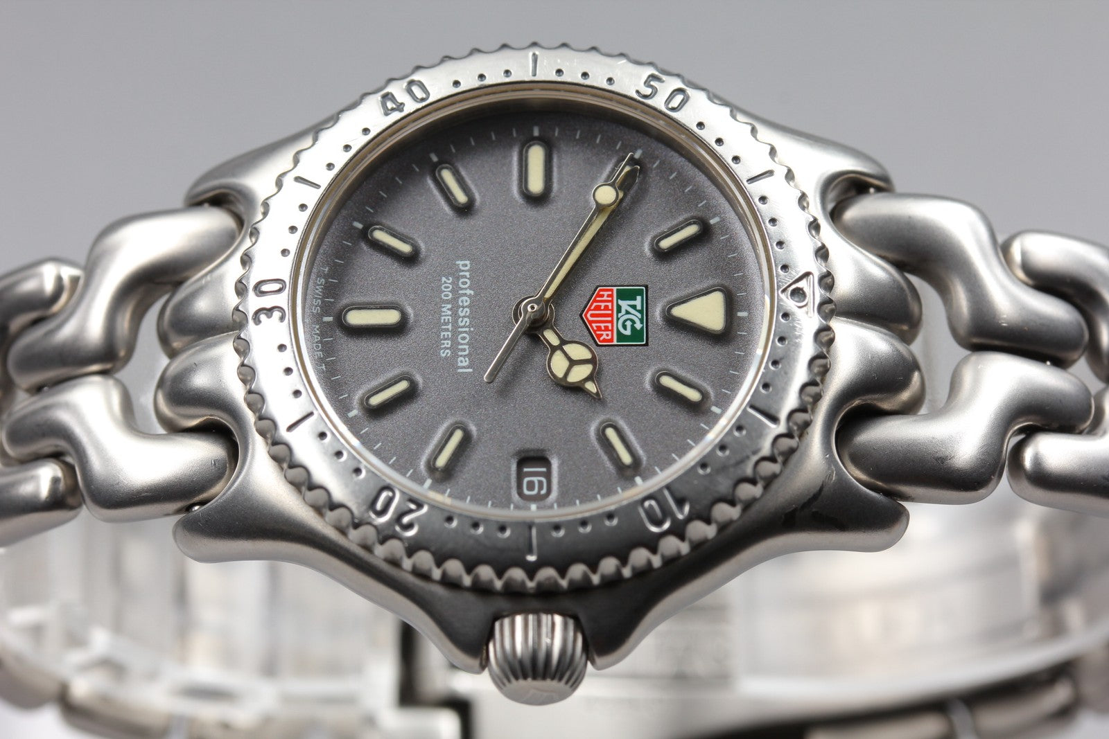TAG HEUER SEL Professional S99.213K Quartz Gray Dial Men's Watch 33mm JAPAN