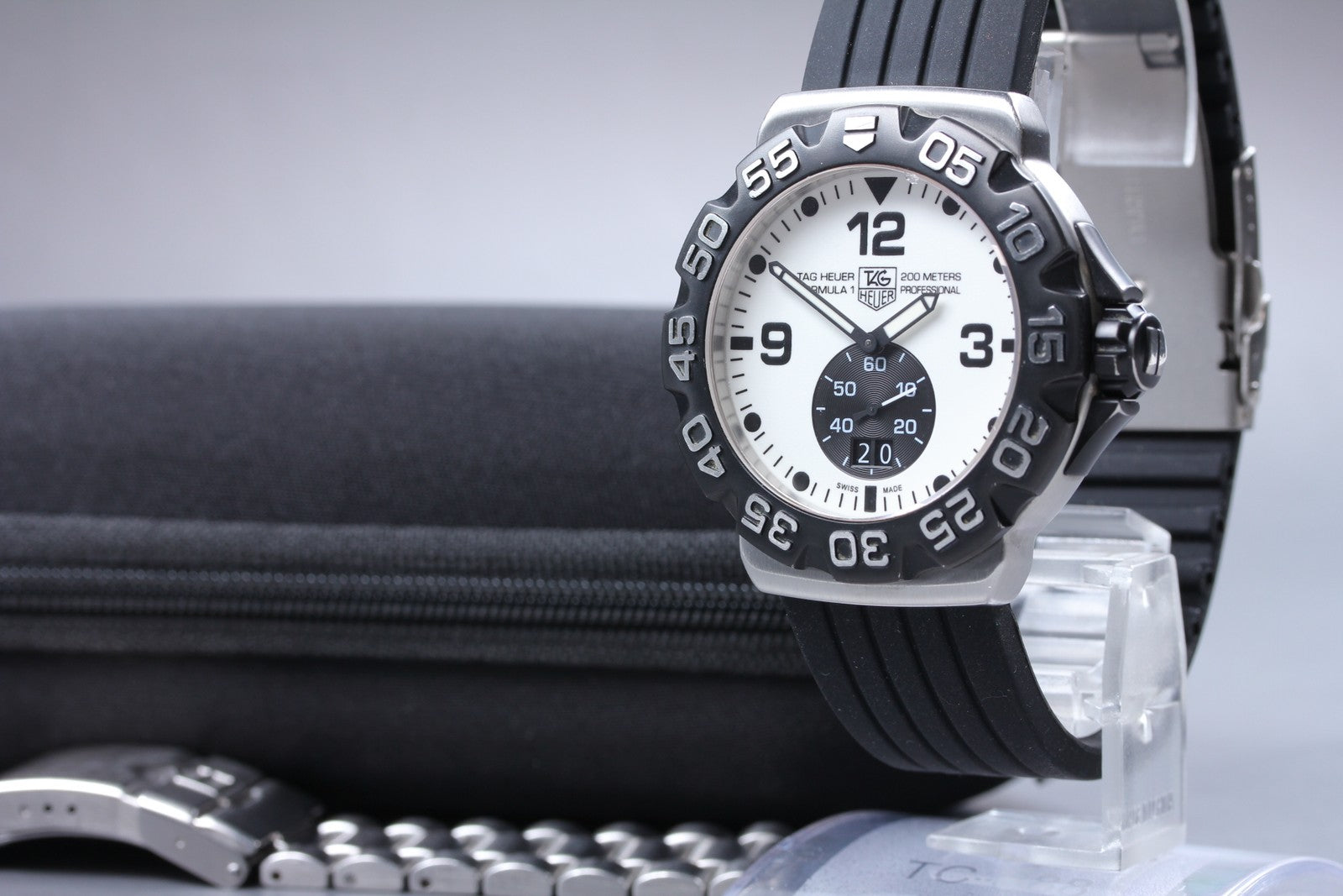Exc+5* Tag Heuer Formula 1 WAH1011.BA0854 White Quartz Men's Watch 44mm JAPAN
