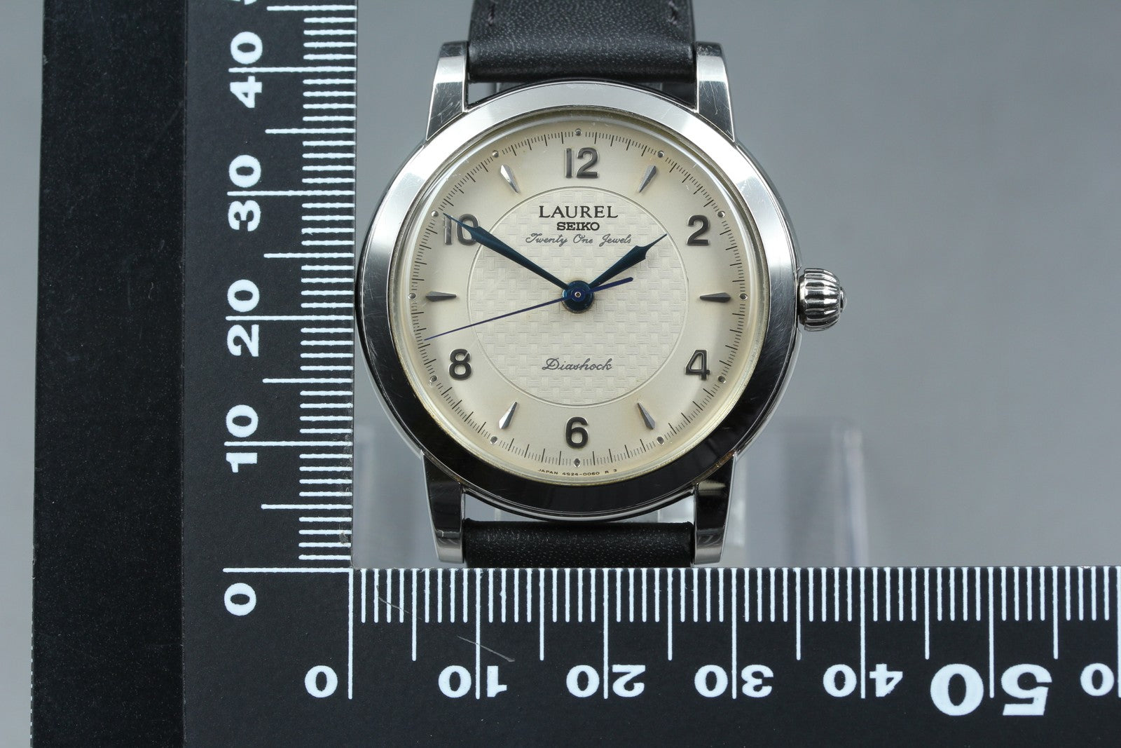 SEIKO Laurel 4S24-0060 LJAL602 Hand Winding Silver 34mm Mens Watch Vintage JAPAN