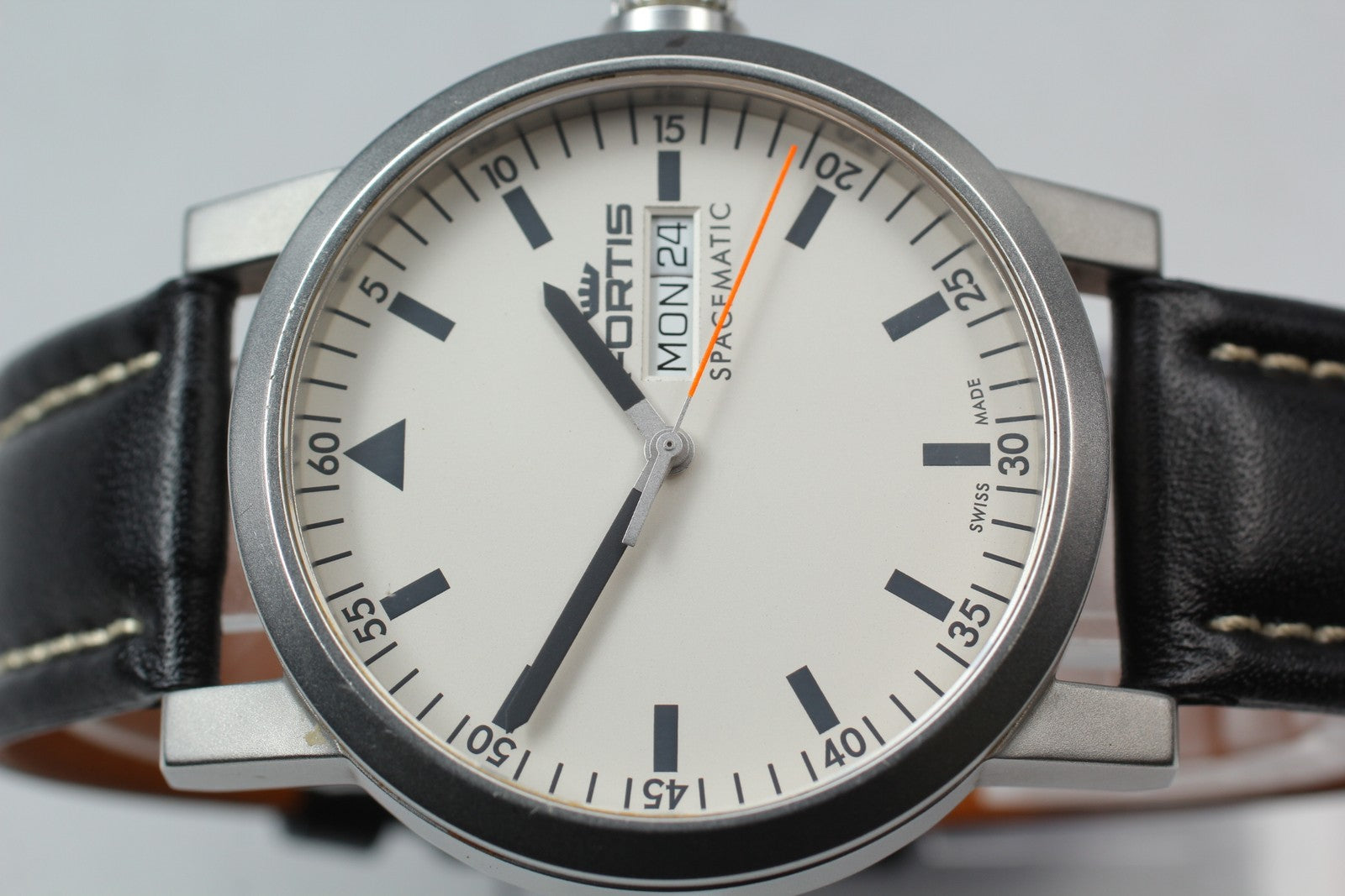 FORTIS Spacematic 623.22.158.1 Automatic Day/Date Men's Watch 40mm JAPAN Box