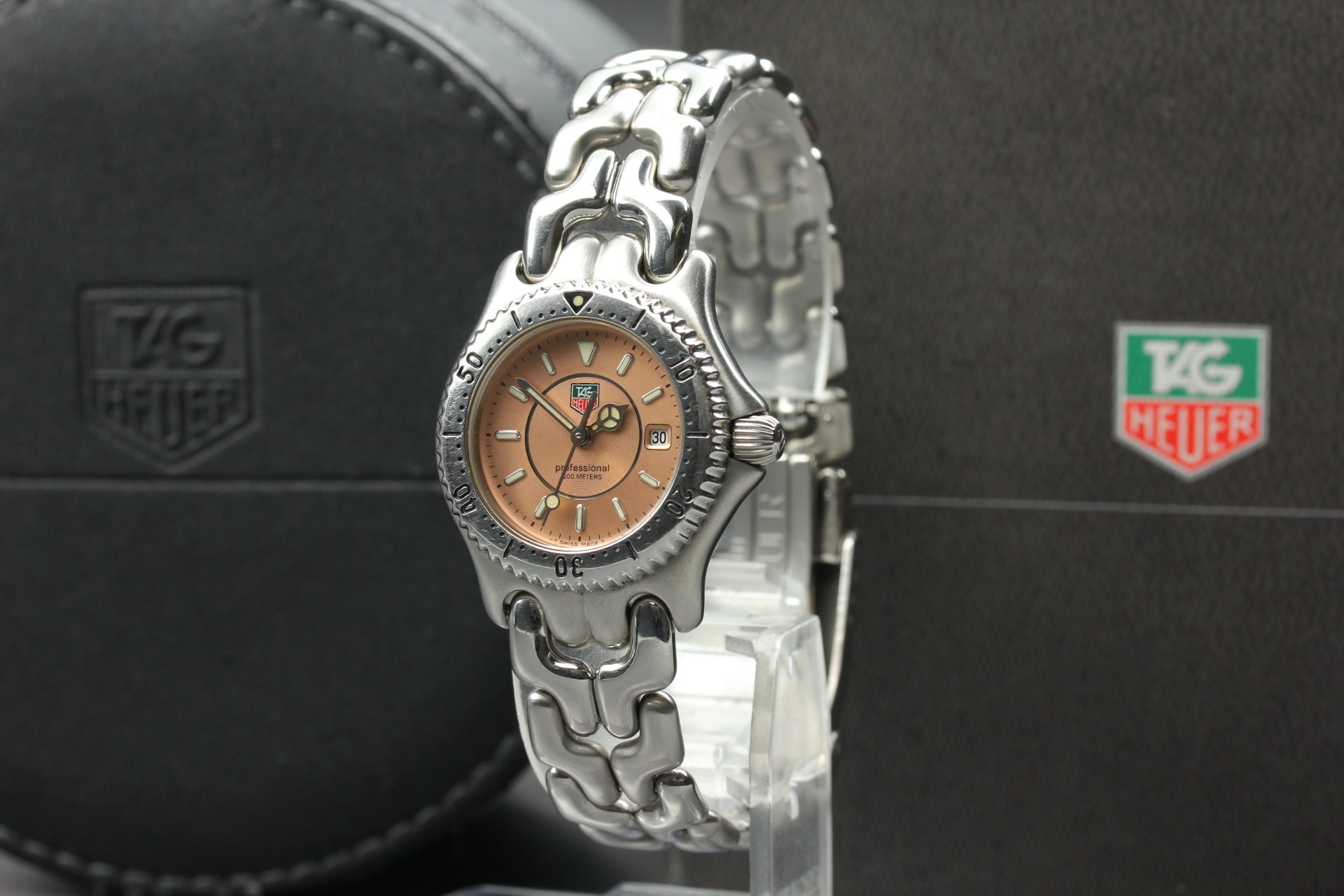 Vintage TAG HEUER SEL WG131D Quartz Pink Dial Women's Watch 28mm JAPAN Box
