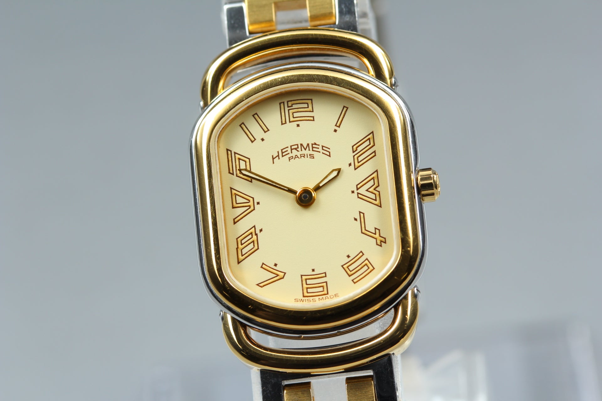 New Batt Vintage HERMES Rally RA1.240 Quartz Gold Dial Women's Watch 20mm JP Box
