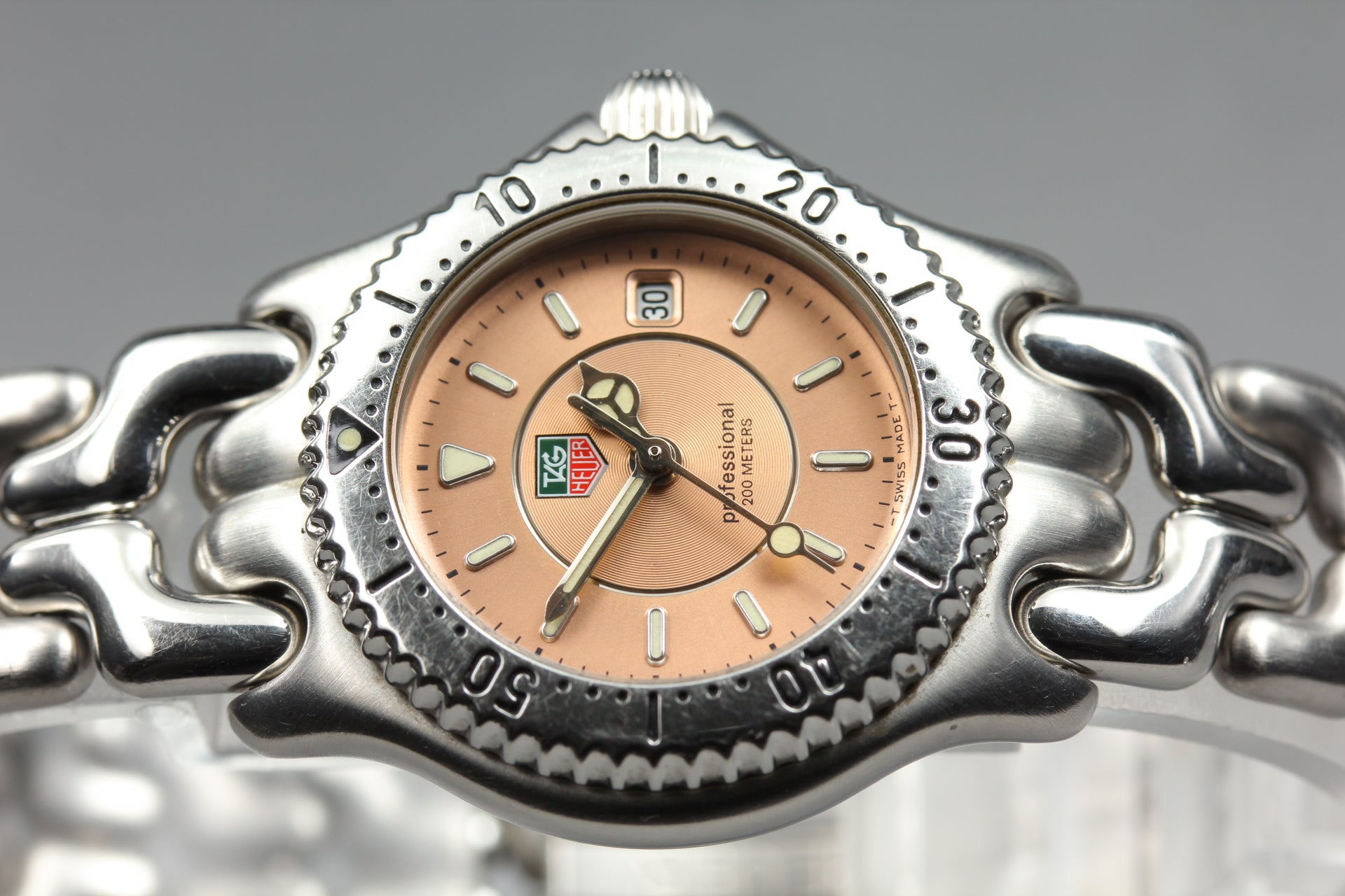 Vintage TAG HEUER SEL WG131D Quartz Pink Dial Women's Watch 28mm JAPAN Box