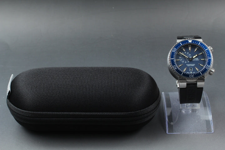 ORIS TT1 7609 Small Seconds Blue Dial Automatic Date Men's Watch 47mm From JAPAN