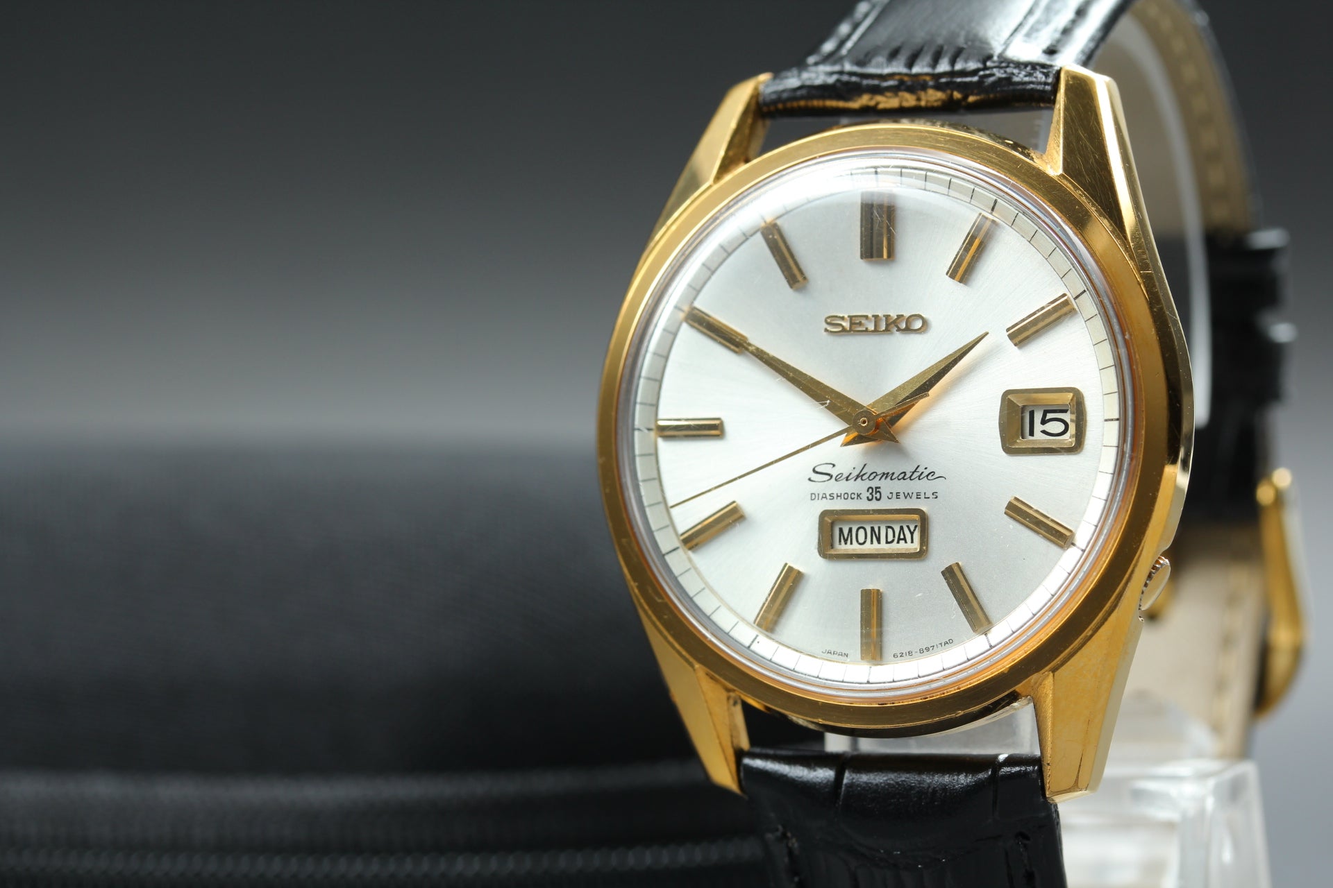 Vintage SEIKO Seikomatic Weekdater 6218-8971 Automatic Men's Watch 37mm JAPAN