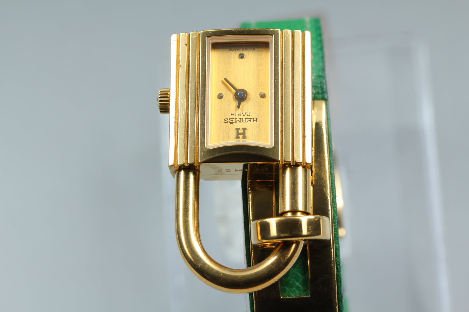 Vintage HERMES Kelly Watch Gold Dial Green "Y" 20mm Woman's Watch Quartz [w/Box]