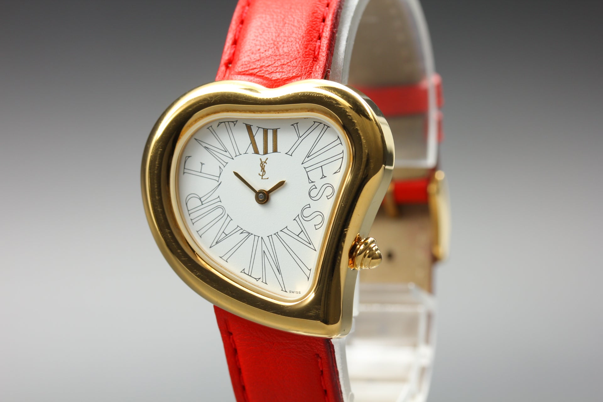 Yves Saint Laurent Heart Red Leather Gold 31mm Women's Watch Quartz [w/Box]