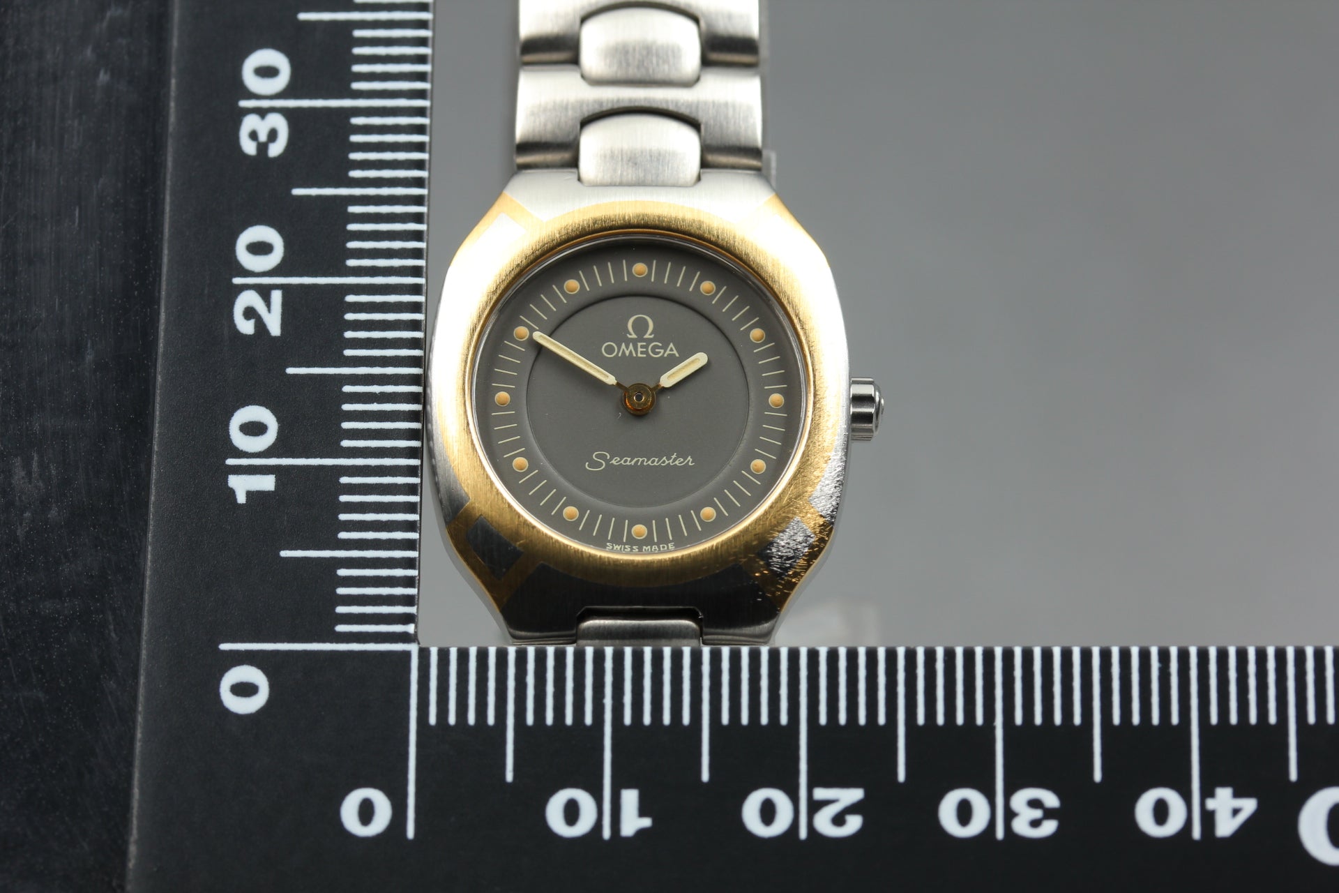 New Batt Vintage OMEGA Seamaster Polaris Quartz Gray Women's Watch 22mm JP Box