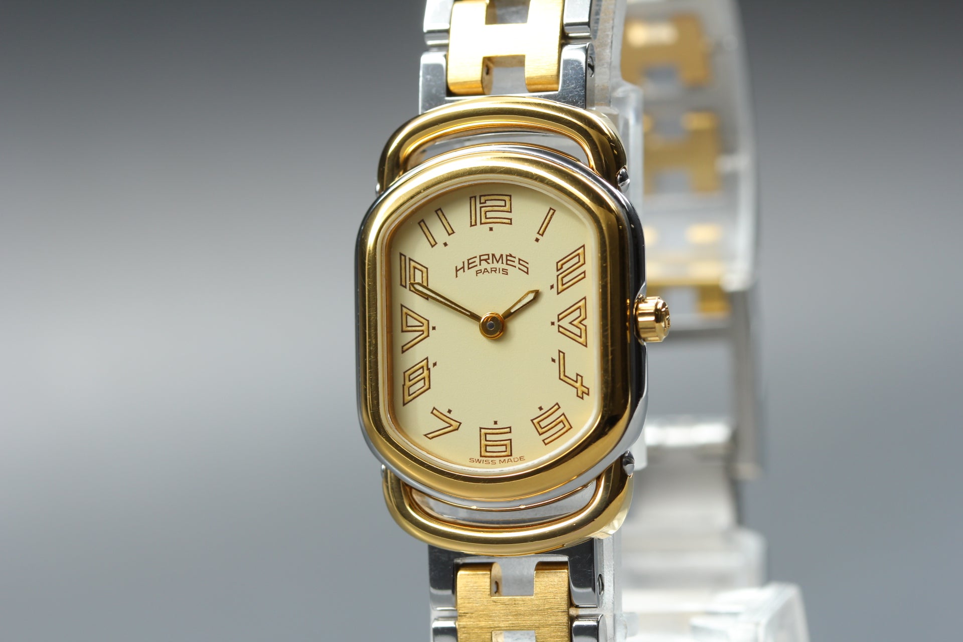 New Batt Vintage HERMES Rally RA1.240 Quartz Gold Dial Women's Watch 20mm JP Box