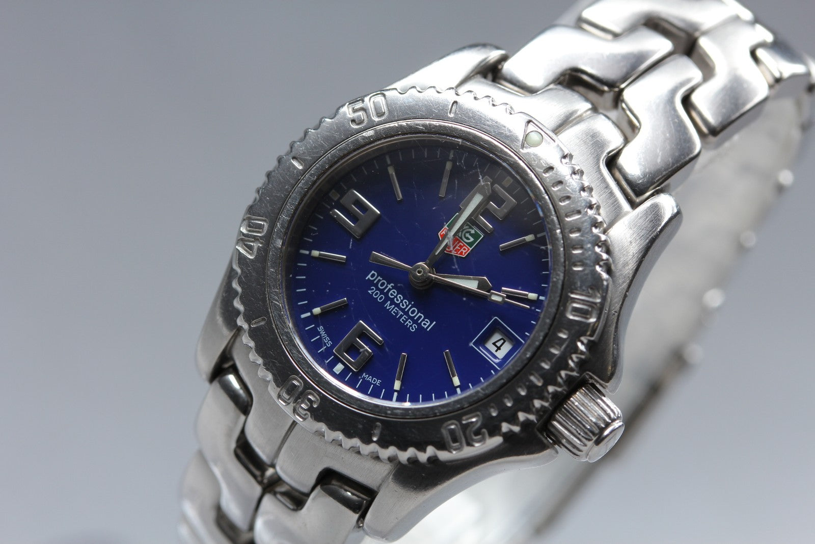 TAG Heuer Professional WT1413 Quartz Blue Dial Women's Watch 26mm JAPAN Box