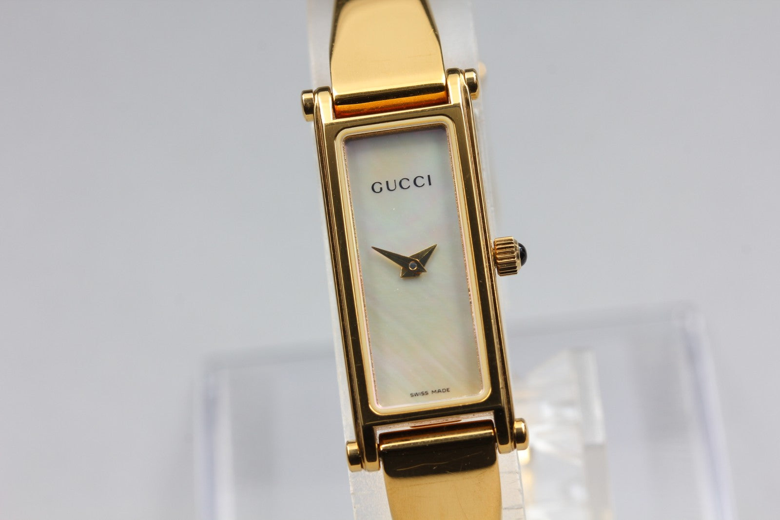 Vintage Gucci 1500L Shell Dial Gold 12mm Bangle Women's Quartz Watch  [w /Box]