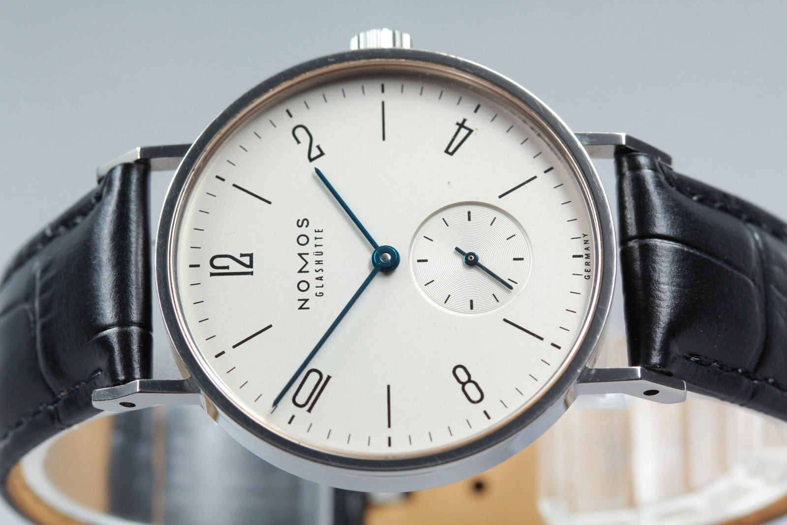 [Exc+5] NOMOS Tangente 35 Small Second 35mm Manual Wind White Black Men's Watch