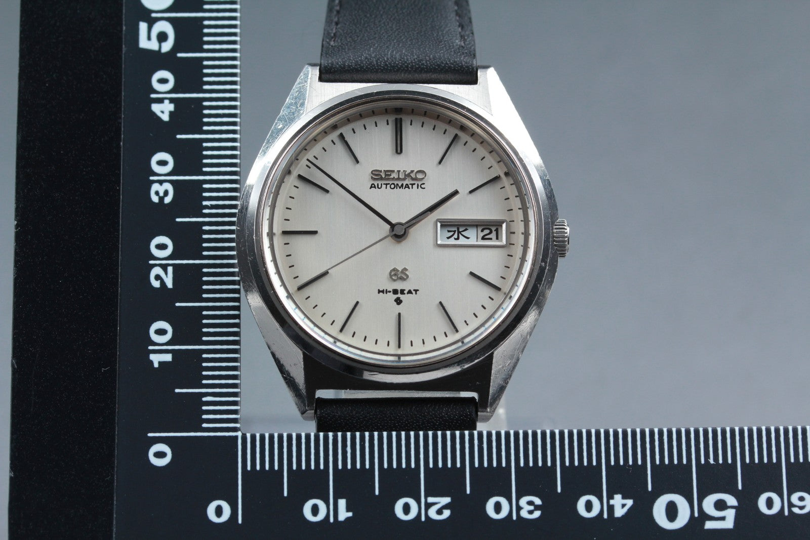 overhauled SEIKO Grand Seiko GS 5646-7010 Silver Manual Men's Watch 35mm JAPAN
