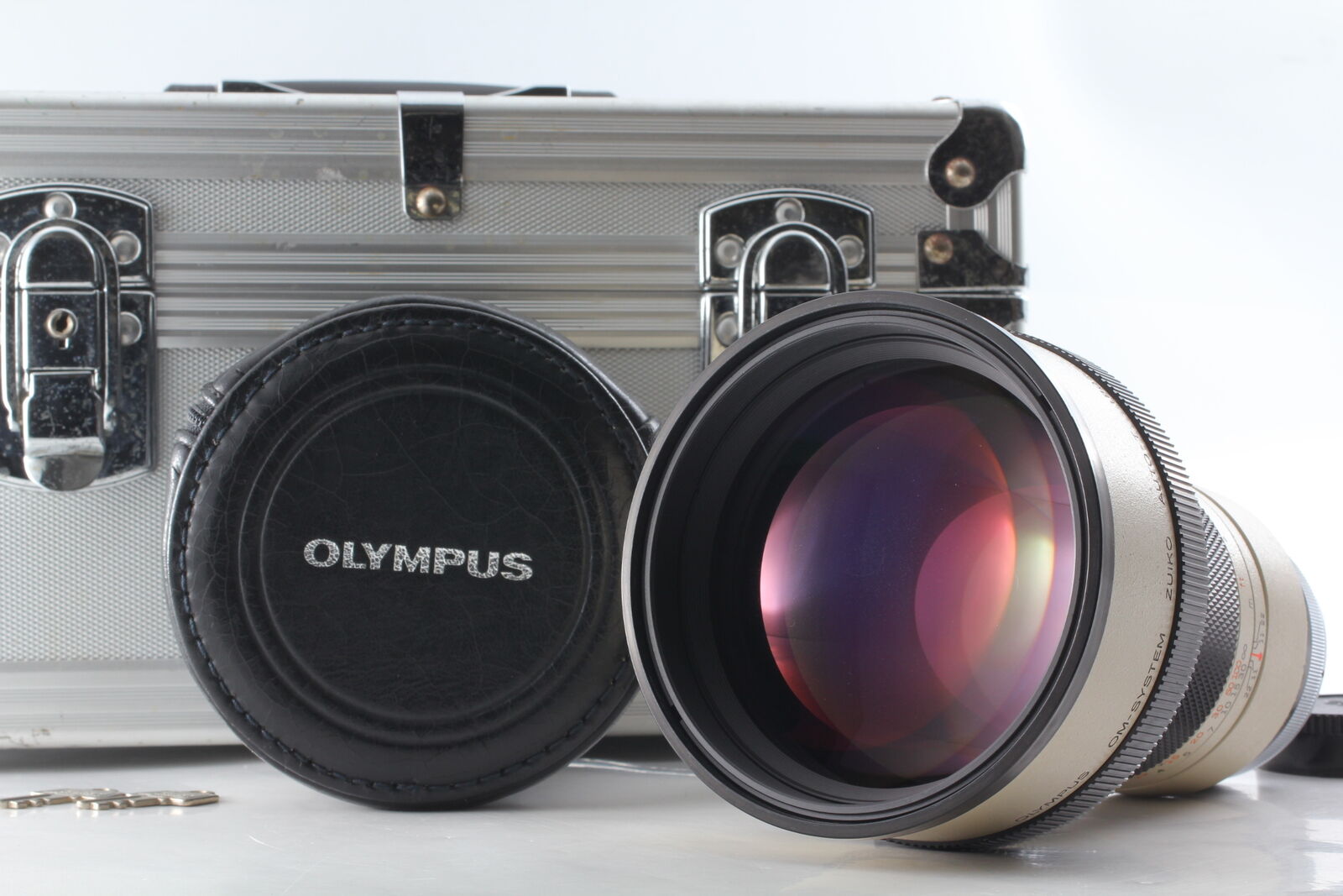 Rare [Appearance MINT] Canon FD Mount Olympus Zuiko Auto-T 180mm f2 Lens JAPAN