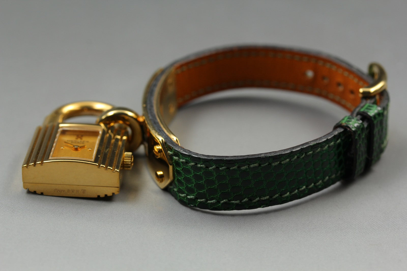 Overhauled [Exc+5 Box] HERMES Kelly Watch Gold Green "S" Woman's Quartz Watch