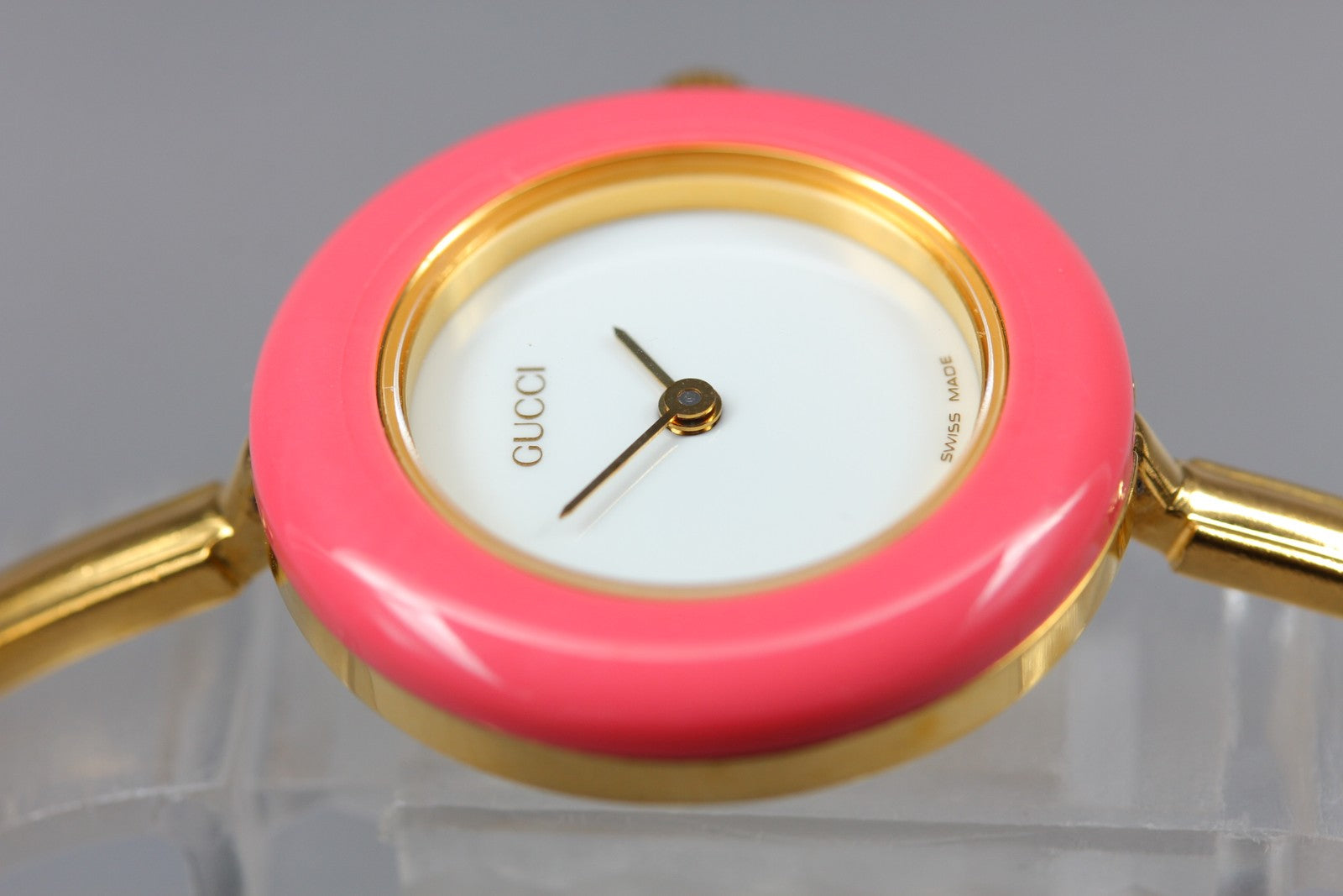 New Batt Gucci Change Bezel 11/12.2 12Color Women's White Quartz Watch JP Exc+5