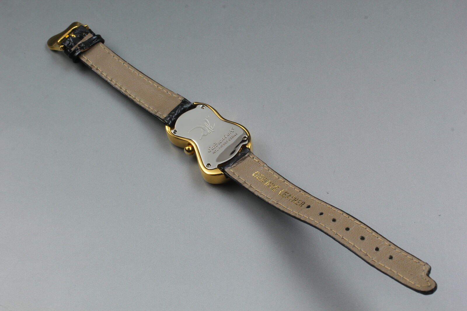 New Battery [N MINT-] Salvador Dali softwatch Exaequo 022146 Gold Men's Qz Watch