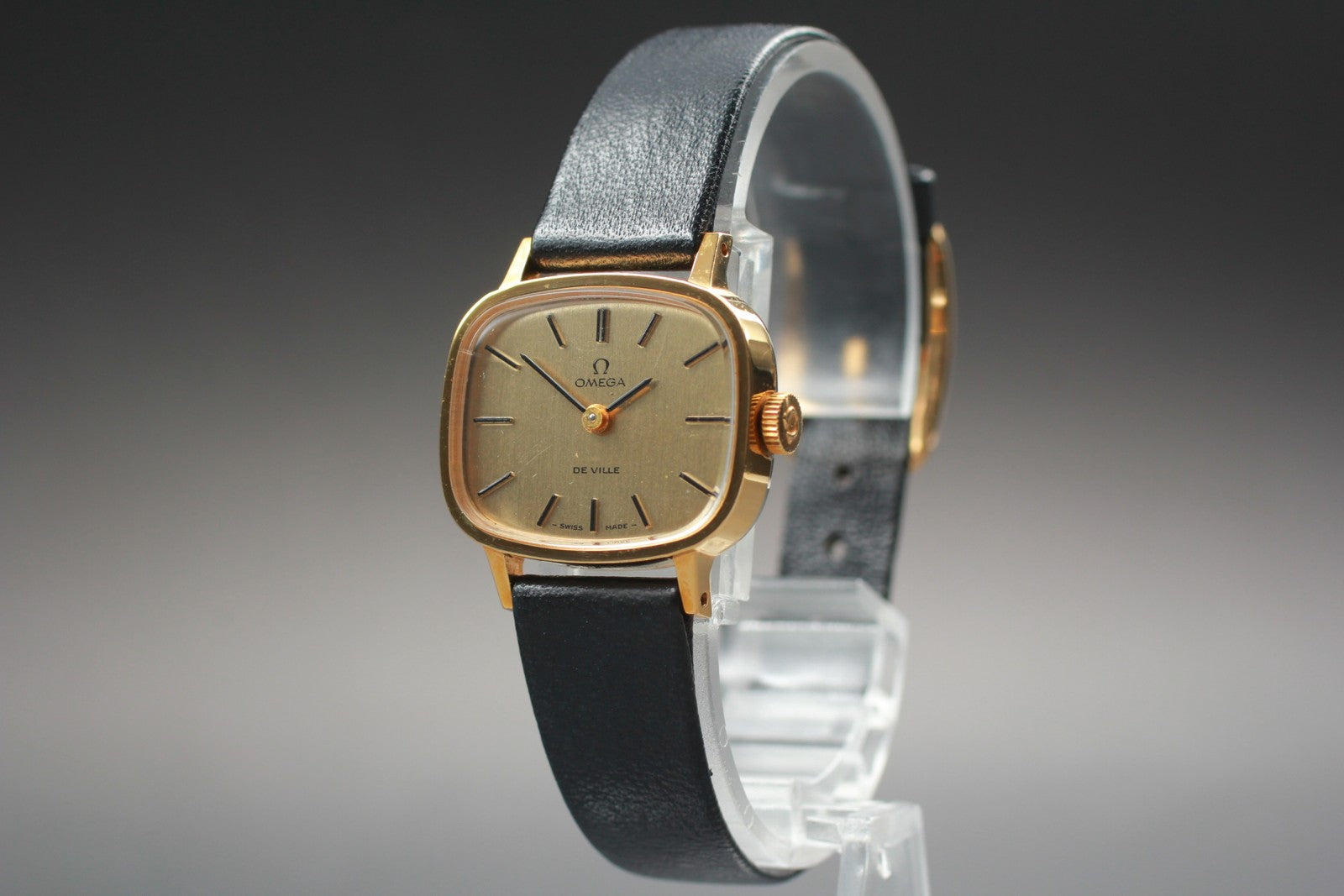Vintage Exc+5 Box OMEGA De Ville Cal.625 511.0413 24mm Gold Manual Women's Watch