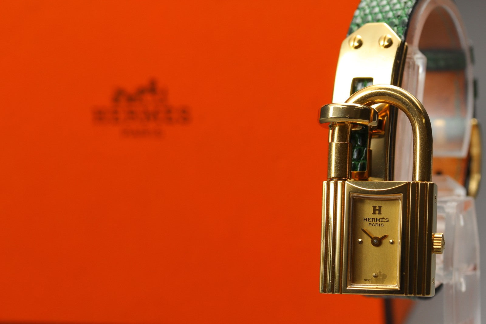 Overhauled [Exc+5 Box] HERMES Kelly Watch Gold Green "S" Woman's Quartz Watch