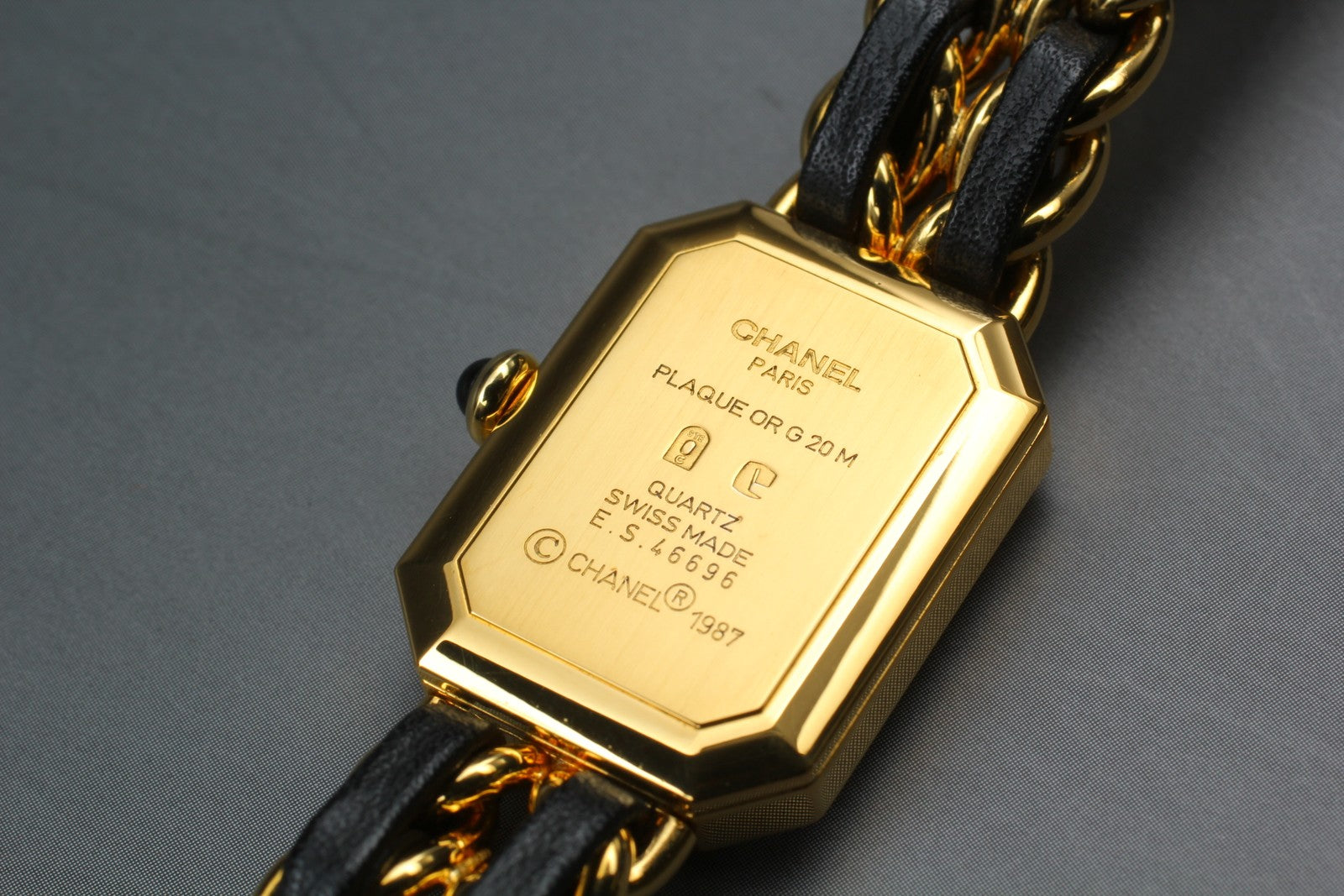 [Near MINT- Box] CHANEL Premiere L Size Black Dial 20mm Gold Quartz Womens Watch