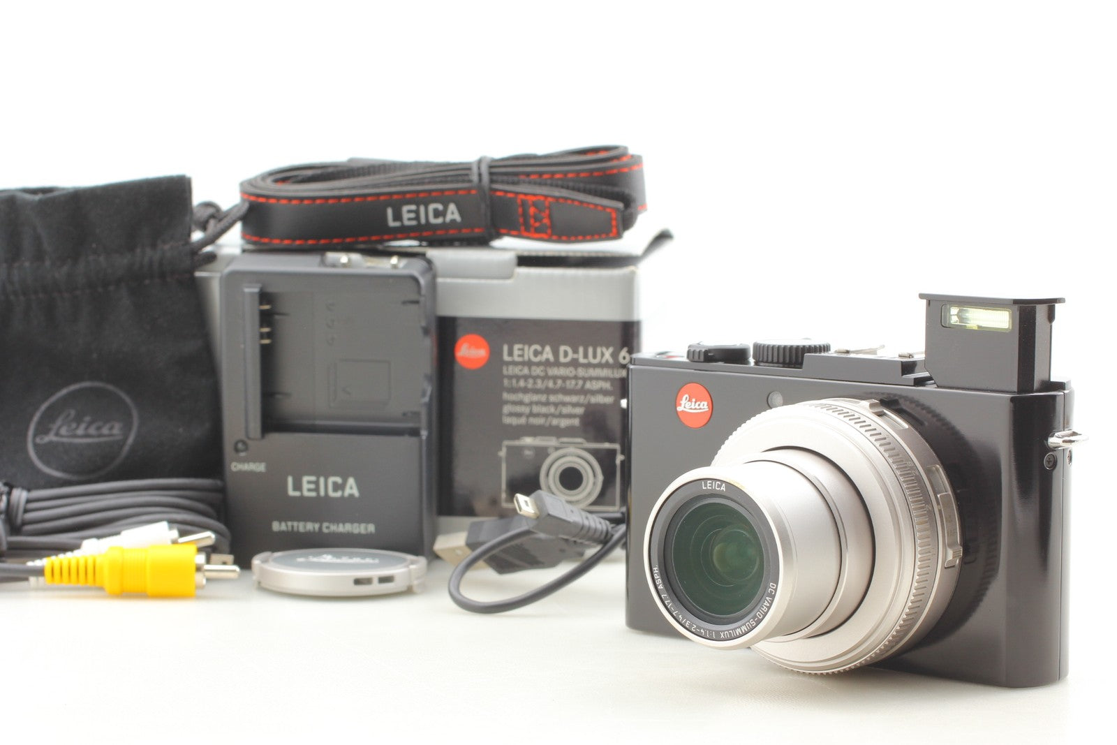 [N MINT w/SD32G] Leica D-LUX 6 18734 10.1 MP Glossy Black Digital Compact Camera