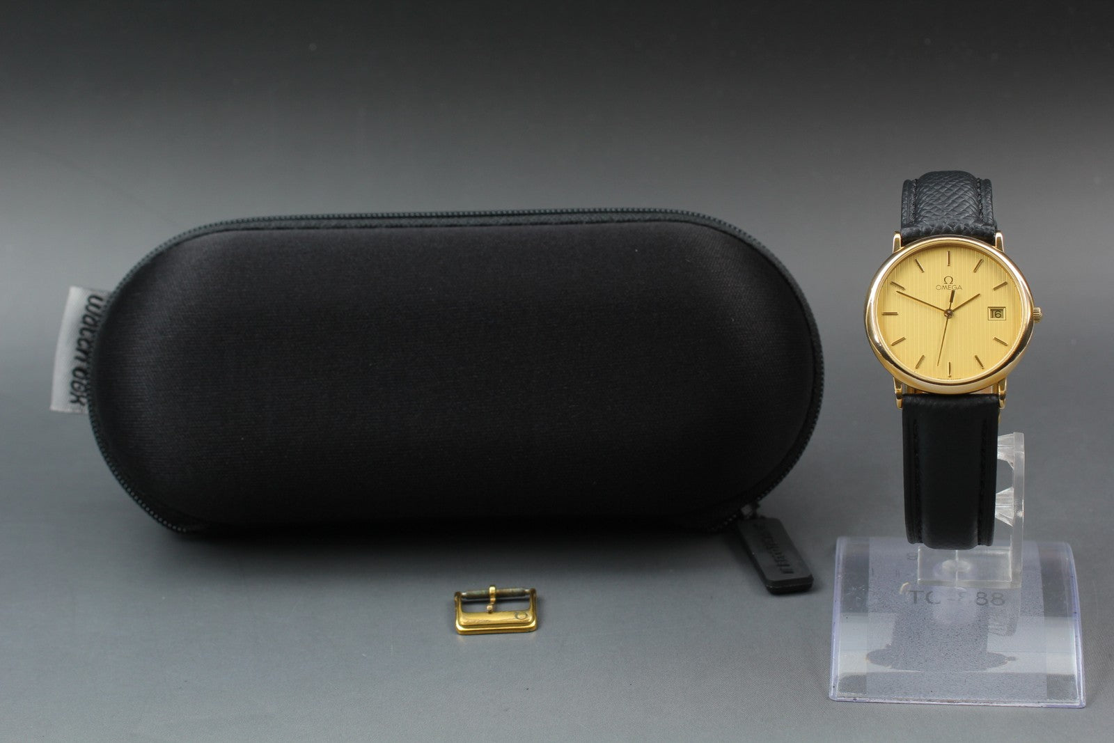 Vintage OMEGA De Ville 196.0312.1 Cal.1430 Gold Black 32mm Quartz Men's Watch