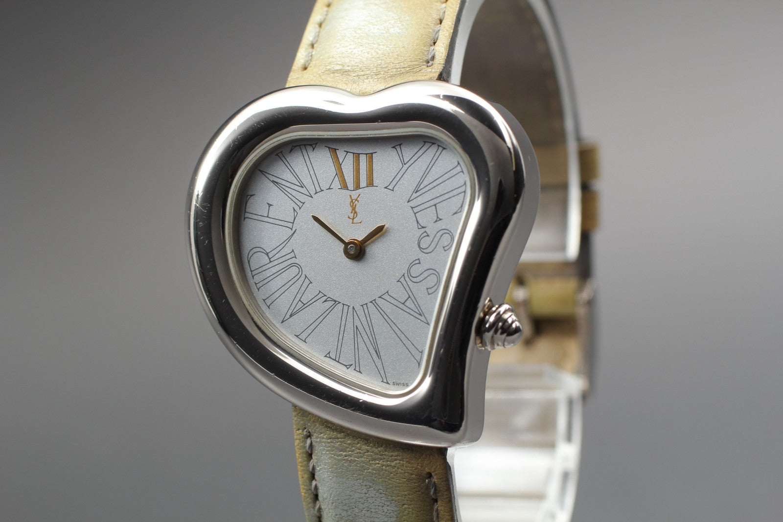 [Exc+5] Yves Saint Laurent Heart Silver 31mm Women's Watch Quartz From JAPAN