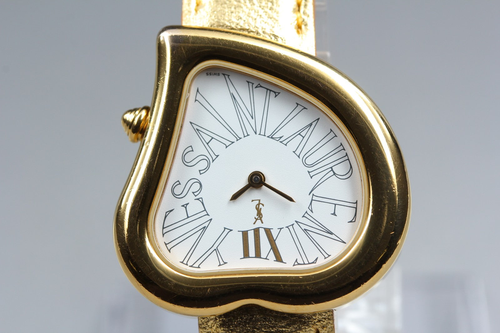 Yves Saint Laurent Heart Gold White Dial 31mm Women's Watch Quartz [w/Box]