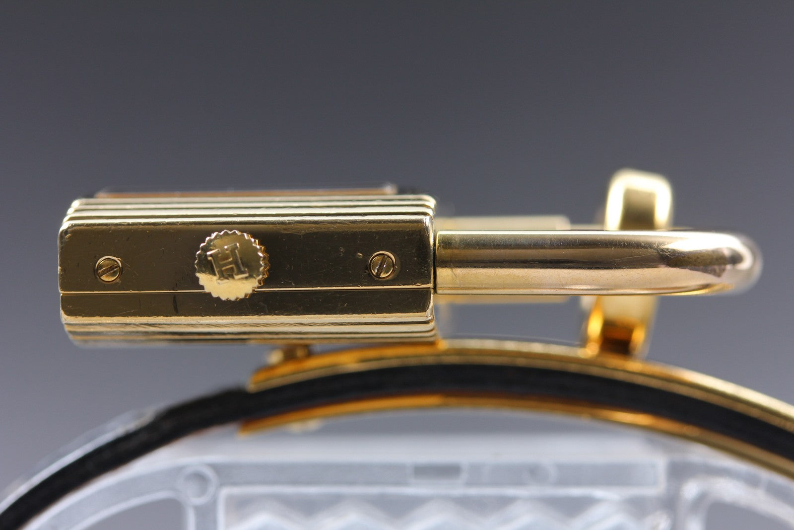 Vintage [Exc+5 Box] HERMES Kelly Watch Gold Black Leather "U" Woman's Qz Watch