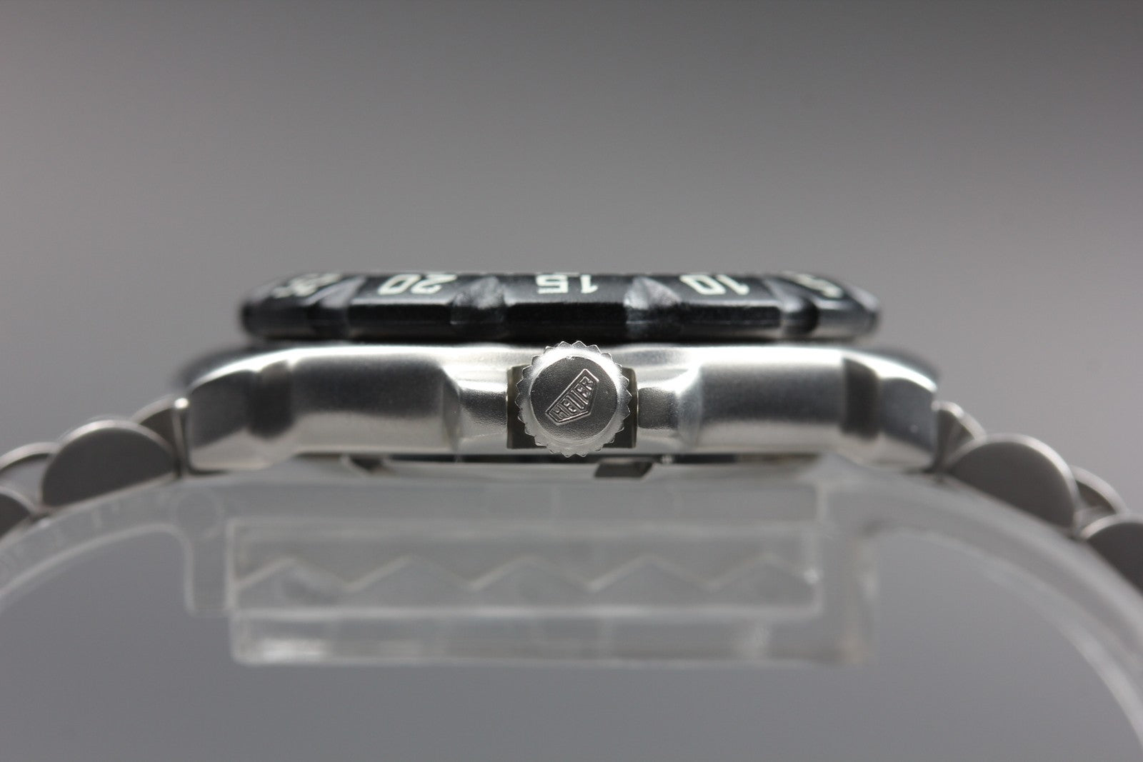 Vintage TAG Heuer Formula 1 WA1418 White Quartz Women's Watch 28mm From JAPAN