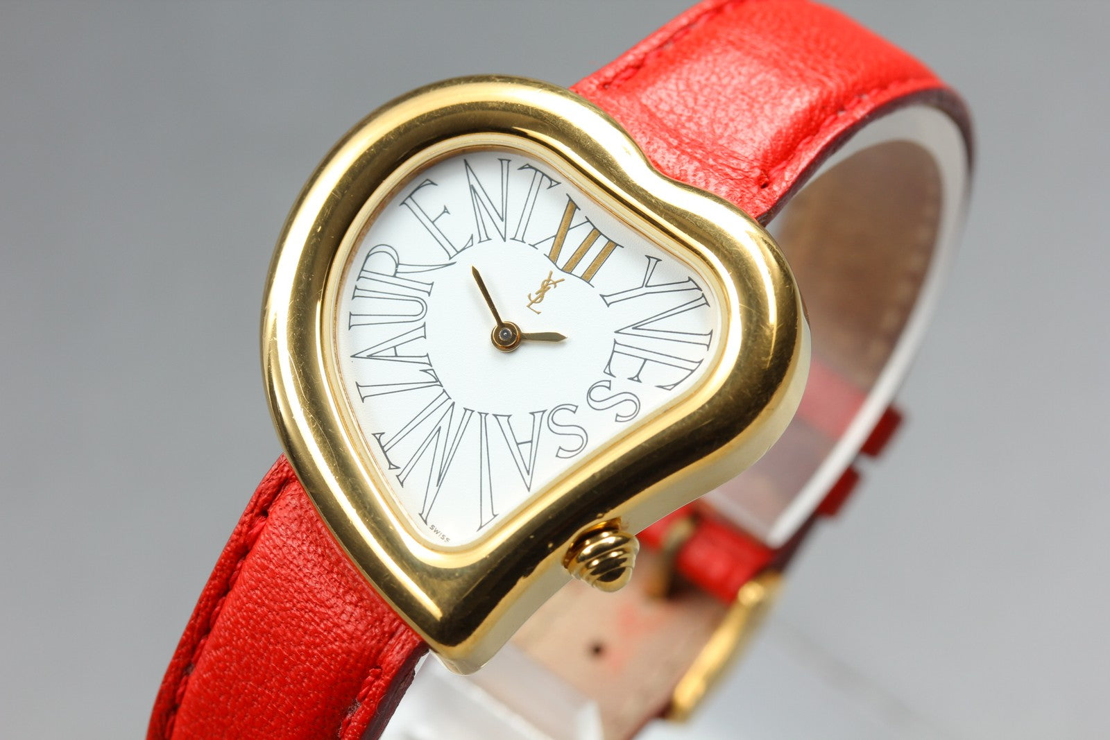 Vintage Yves Saint Laurent Heart Gold Red Leather 30mm Women's Watch Quartz