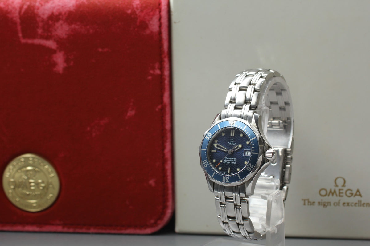 New Batt OMEGA Seamaster Cal.1424 Quartz Blue Women's Watch 28mm JAPAN Box