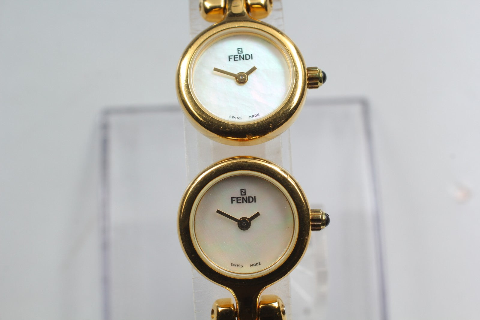 Vintage [Exc+5] FENDI 620L Dual Time Gold White Bangle Women's Quartz Watch