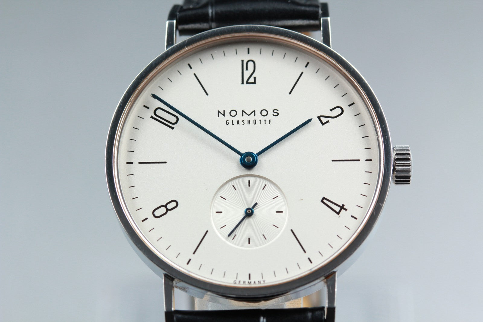 [Exc+5] NOMOS Tangente 35 Small Second 35mm Manual Wind White Black Men's Watch
