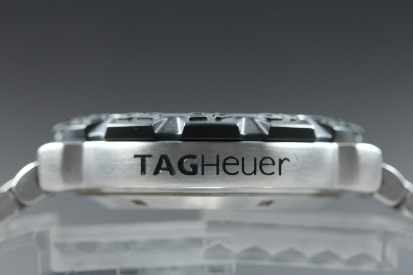 TAG Heuer Formula 1 CAH1011 Quartz Chronograph White Dial Men's Watch 44mm JP