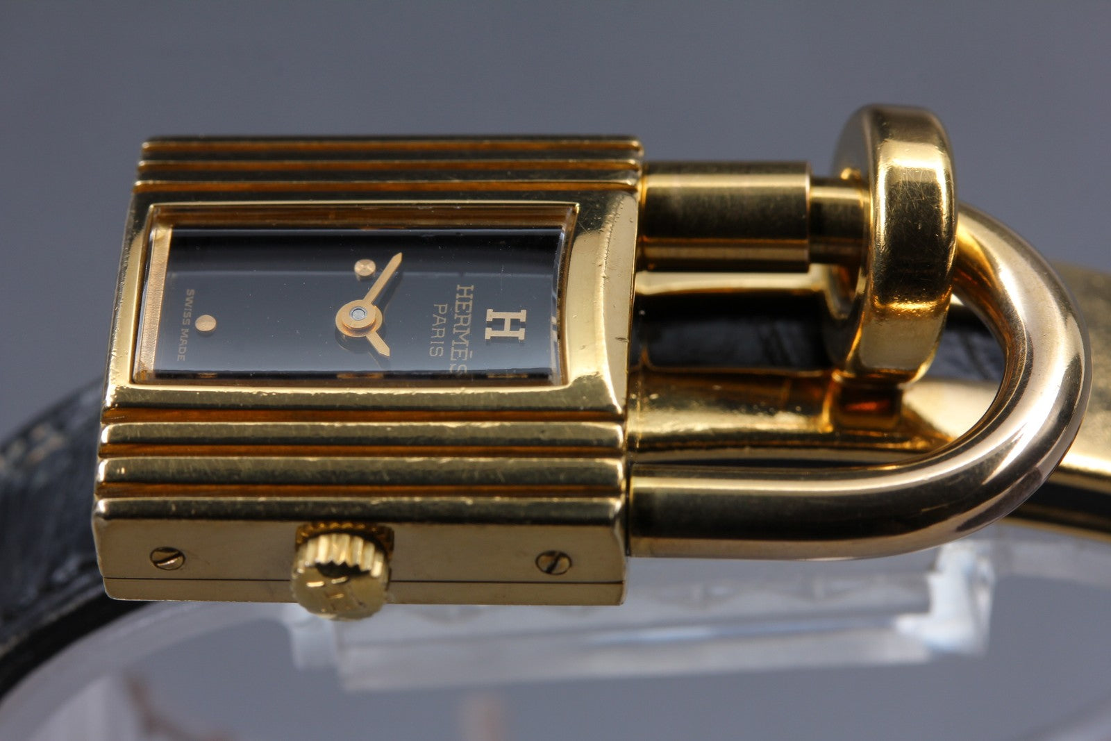 Vintage [Exc+5 Box] HERMES Kelly Watch Gold Black Leather "U" Woman's Qz Watch