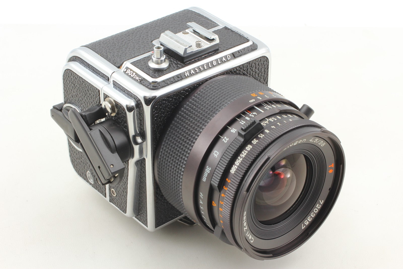 New Leather [MINT w/Finder] Hasselblad 903 SWC Film Camera A16 6x4.5 120 JAPAN