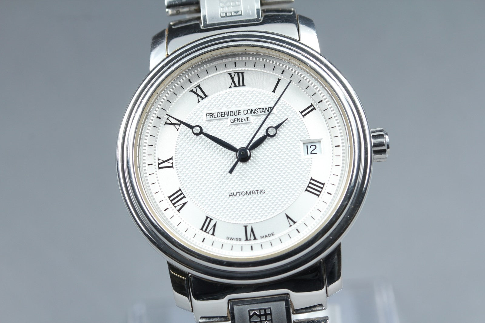 FREDERIQUE CONSTANT classics FC-303/315X3P4/5/6 Automatic Men's Watch 38mm JAPAN