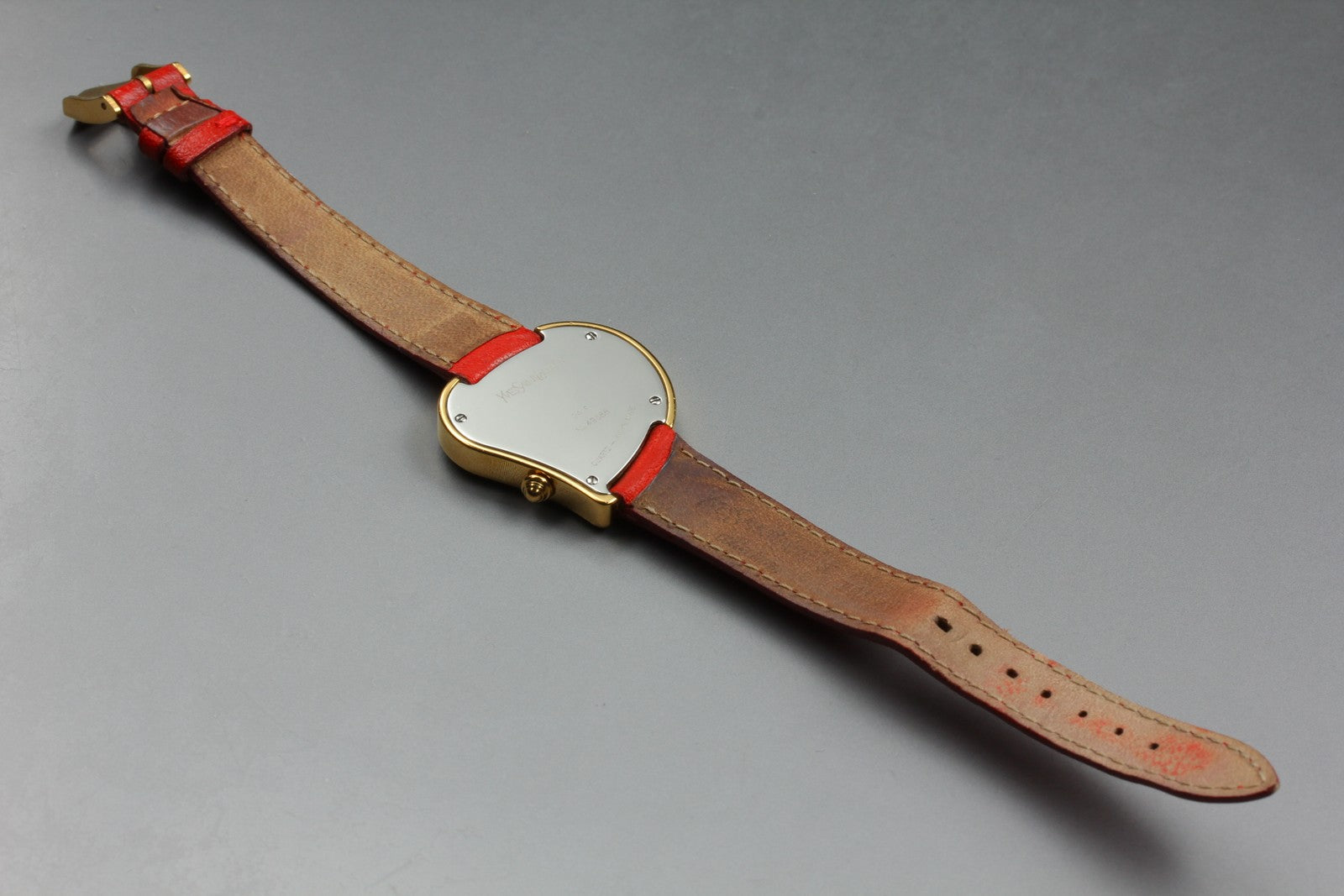 Vintage Yves Saint Laurent Heart Gold Red Leather 30mm Women's Watch Quartz