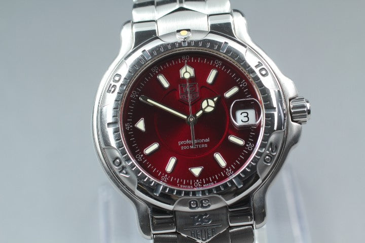 Rare TAG HEUER 6000 WH1118 Red Dial Quartz Men's Watch 37mm JAPAN