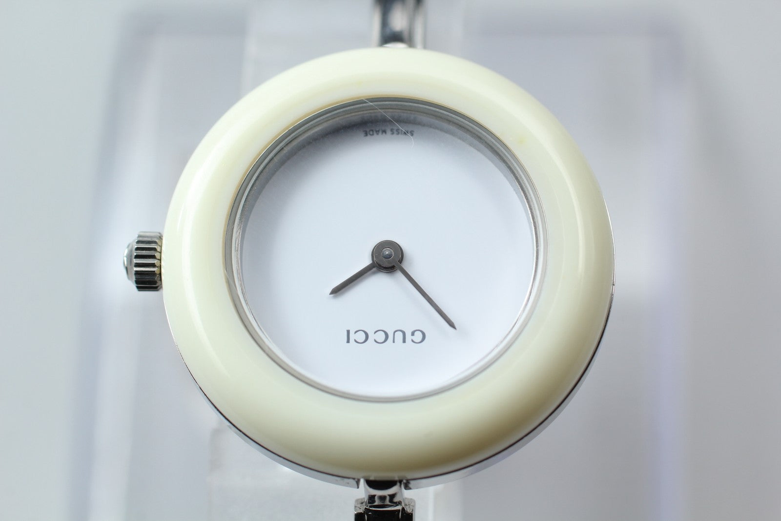 Vintage Gucci Change Bezel 11/12.2L White Bezel Silver Women's Quartz Watch