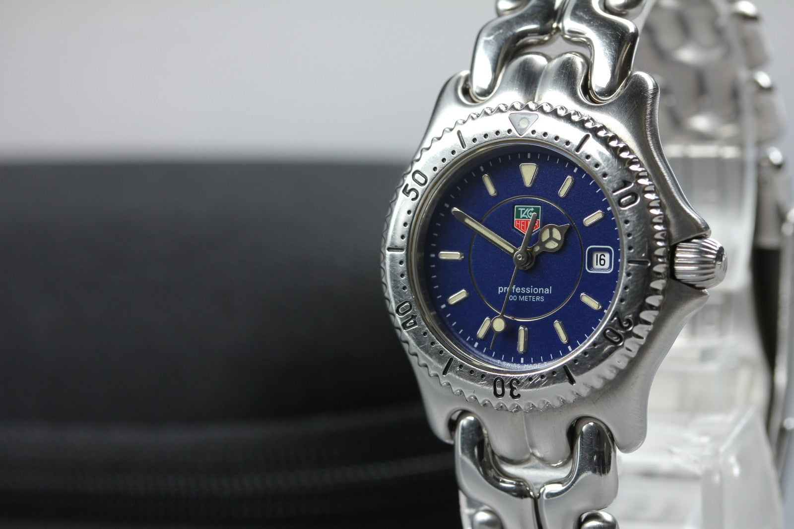 TAG HEUER SEL Professional WG131A Quartz Blue Dial Women's Watch 28mm From JAPAN
