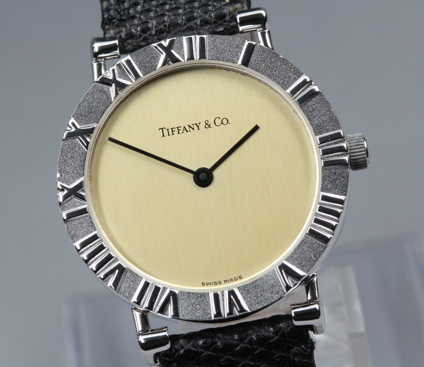 Tiffany & Co Atlas M0640 31mm Roman Silver Black Leather Unisex Quartz Watch