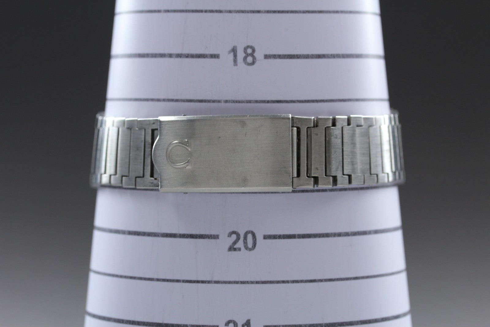 Vintage OMEGA Seamaster 166.0207 Silver Automatic Men's Watch 35mm JAPAN