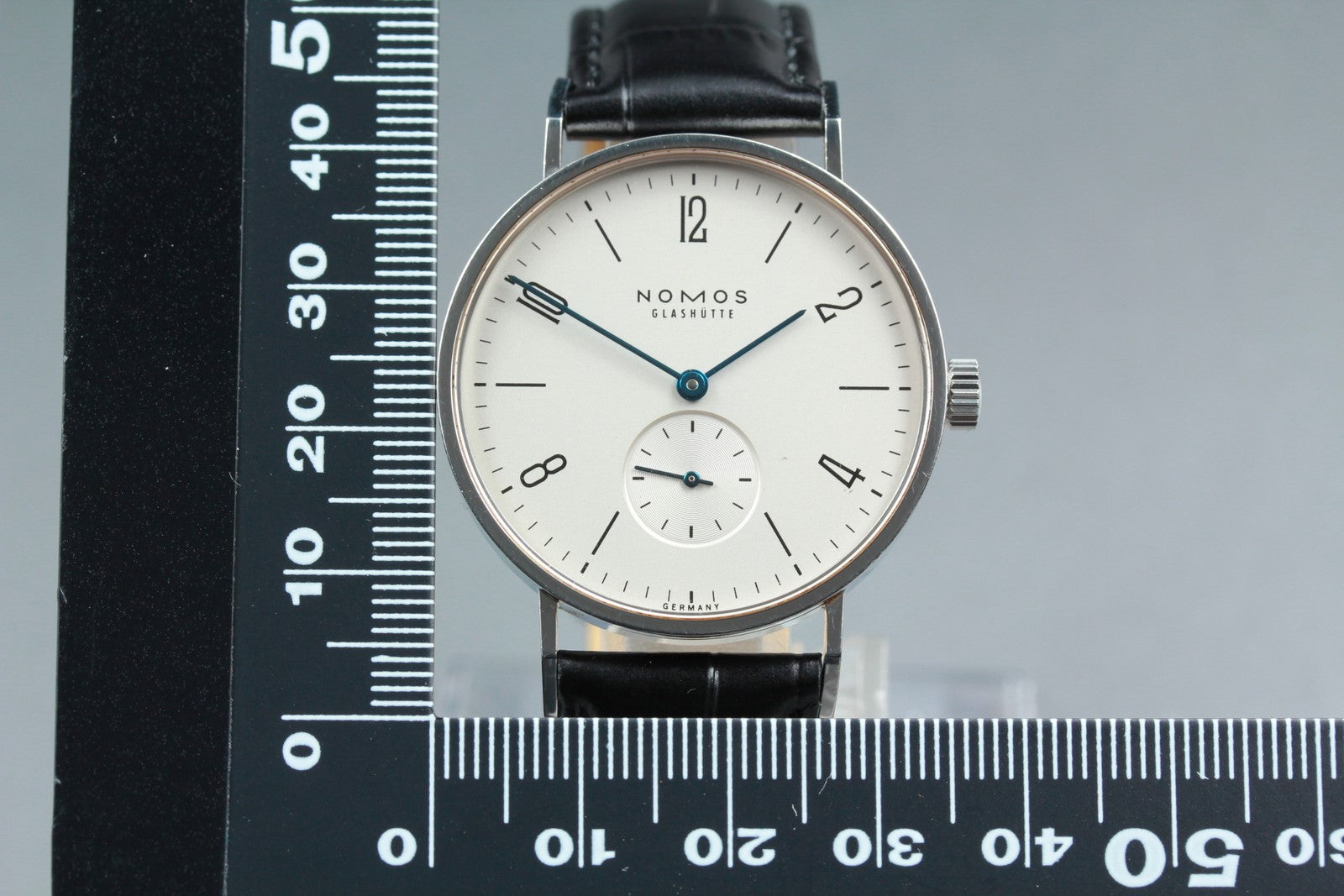 [Exc+5] NOMOS Tangente 35 Small Second 35mm Manual Wind White Black Men's Watch